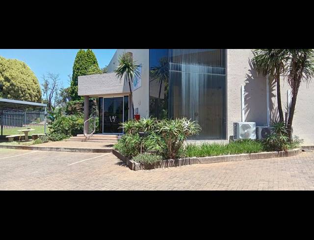 BUSINESS FOR SALE IN FAIRLAND